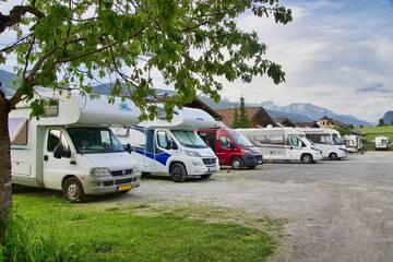 AVVISO DI BANDO PUBBLICO PREORDINATO ALLA CONCESSIONE DEL PATRIMONIO IMMOBILIARE COMUNALE DENOMINATO CHIOSCO E AREA CAMPER VAGHEZZA, SITO NEL TERRITORIO DEL COMUNE DI MARMENTINO IN LOCALITÀ VAGHEZZA